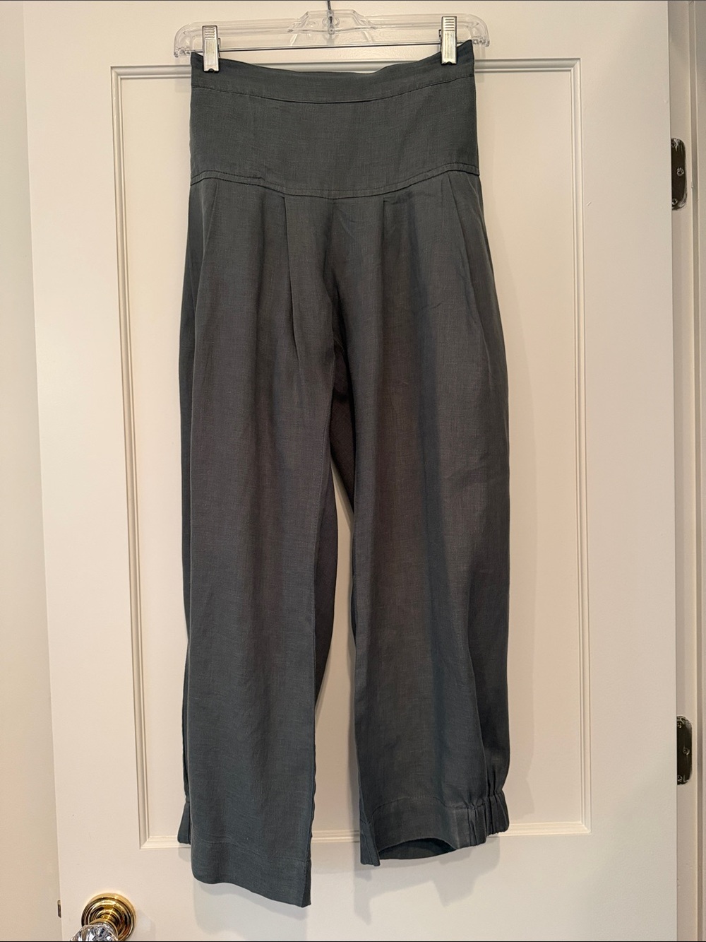 100% Linen Wide-Leg High-Waist Cropped Pants in Charcoal Gray